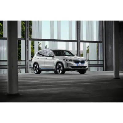 Elektromobil' BMW IX3