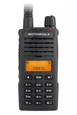 Радиостанция Motorola XT 660D