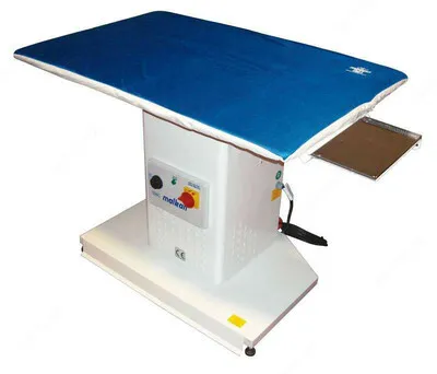 Консольный гладильный стол Malkan UP102 (с вакуумом)