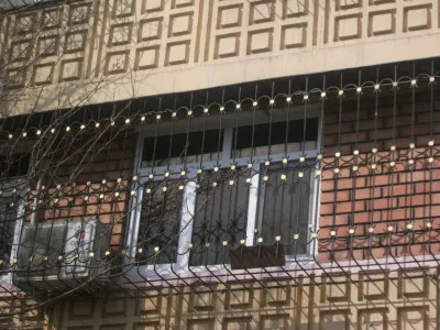 изготовление решеток на окна и балконных.ограды навесы