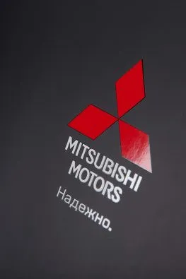 Папка для автосалона mitsubishi motors