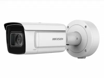 Видеокамера DS-2CD5A26G0-IZHS (8-32мм)