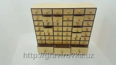 Ящик -коробка с делениями