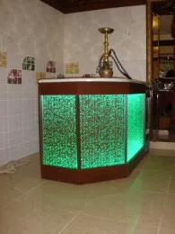 Уникальные барные стойки со встроенной пузырьковой панелью