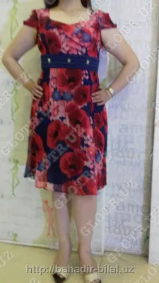 Платье из шифона с красными тюльпанами