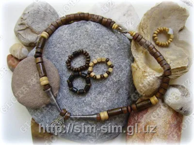 Комплект ожерелье и браслеты