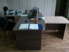 Офисный набор мебели