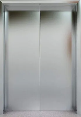 Двери кабины лифта