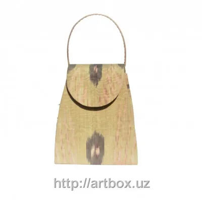 Элегантная женская мини-сумка необычной формы